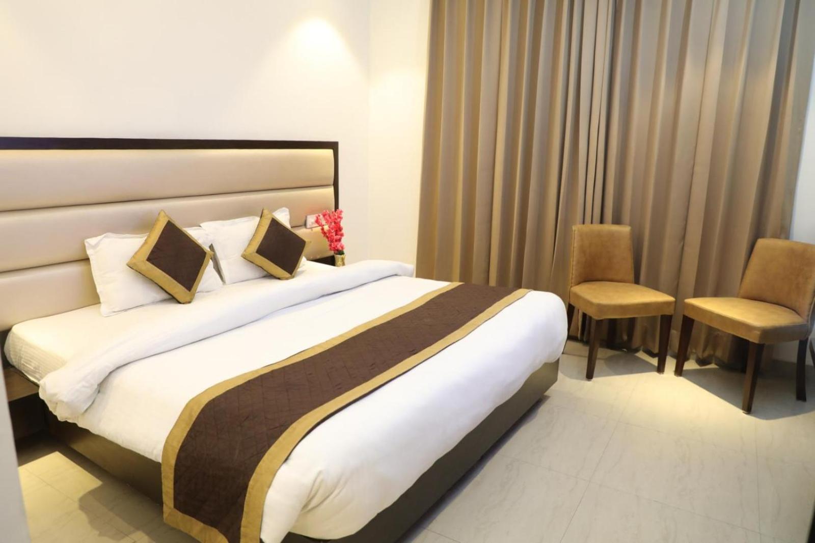 אמריצר Hotel Avi Inn מראה חיצוני תמונה