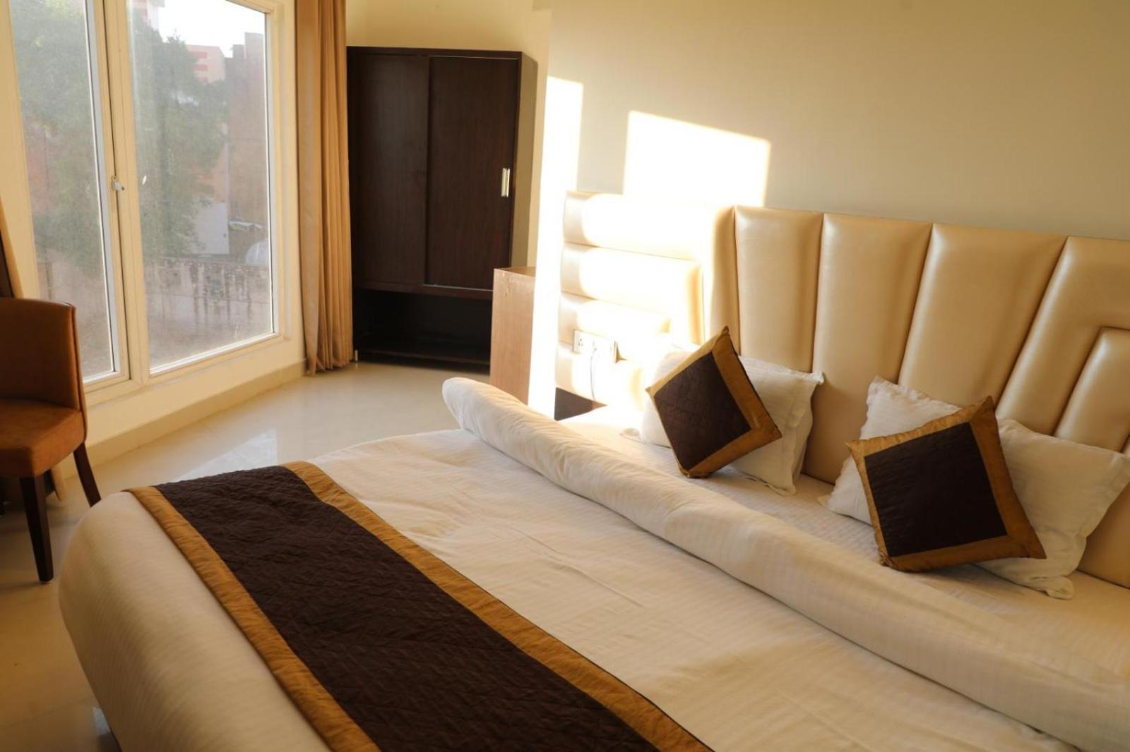 אמריצר Hotel Avi Inn מראה חיצוני תמונה