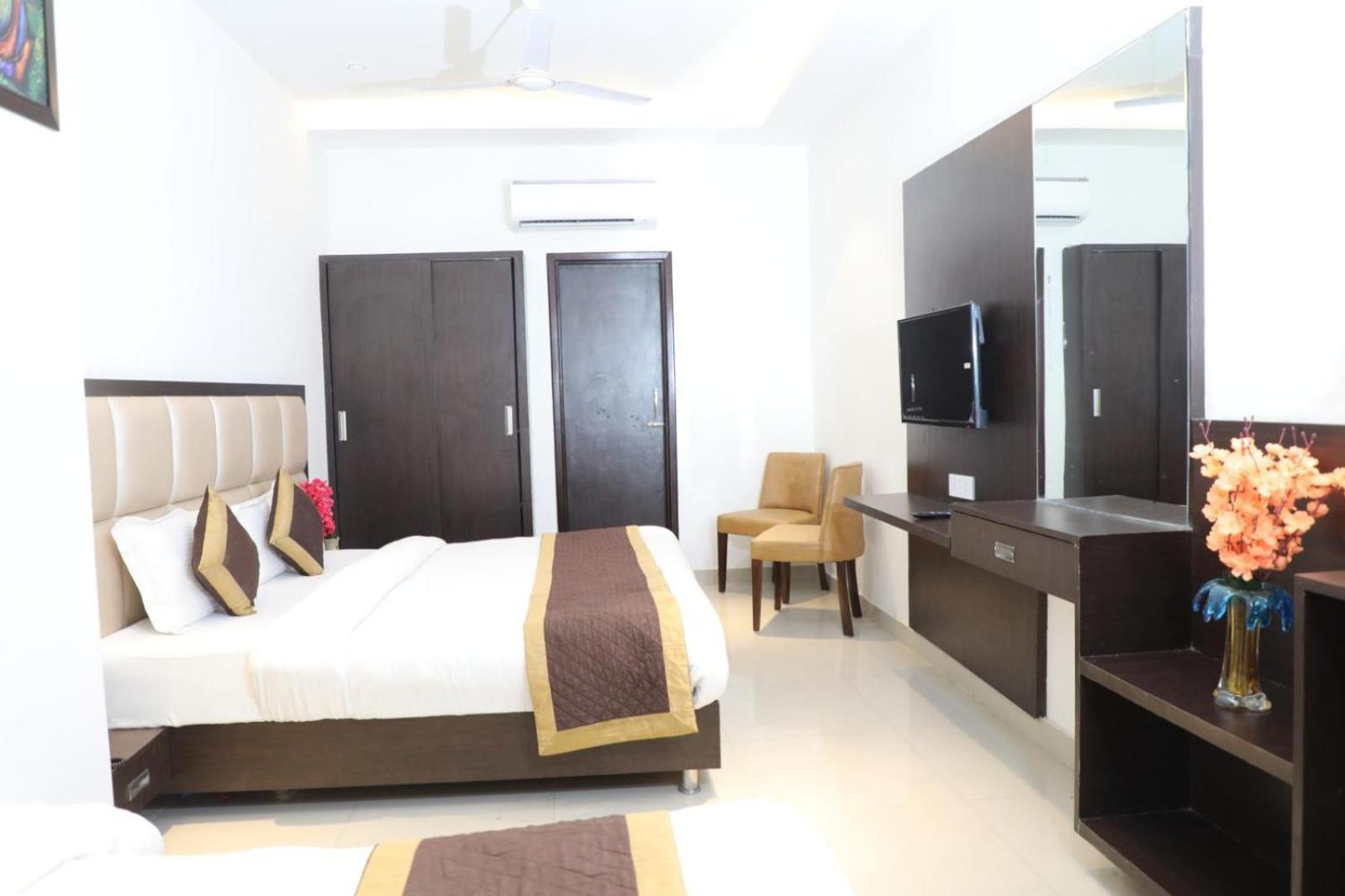 אמריצר Hotel Avi Inn מראה חיצוני תמונה